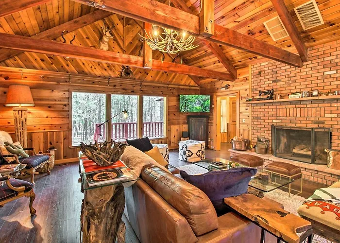 Holiday home 1 Mi To Rainbow Lake: Lakeside W/ Deck! *