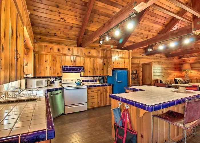 1 Mi To Rainbow Lake: Lakeside W/ Deck! * Pinetop-Lakeside