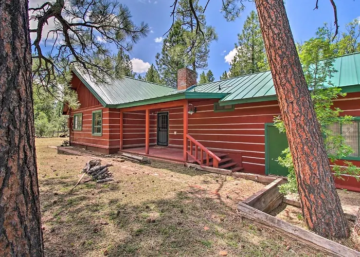 Holiday home 1 Mi To Rainbow Lake: Lakeside W/ Deck! Pinetop-Lakeside