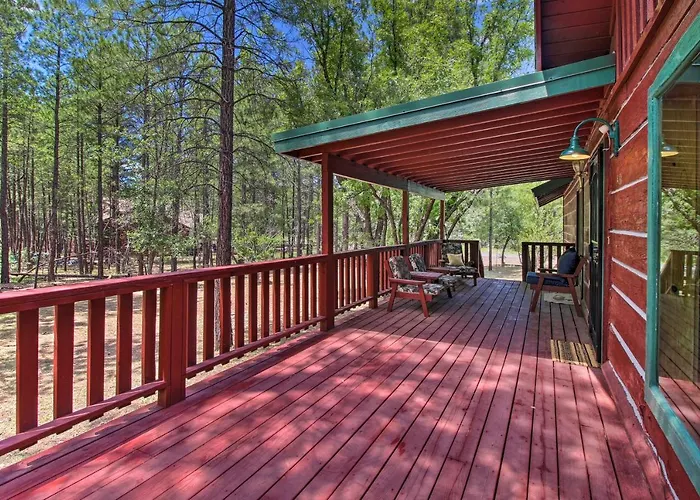 1 Mi To Rainbow Lake: Lakeside W/ Deck! Pinetop-Lakeside